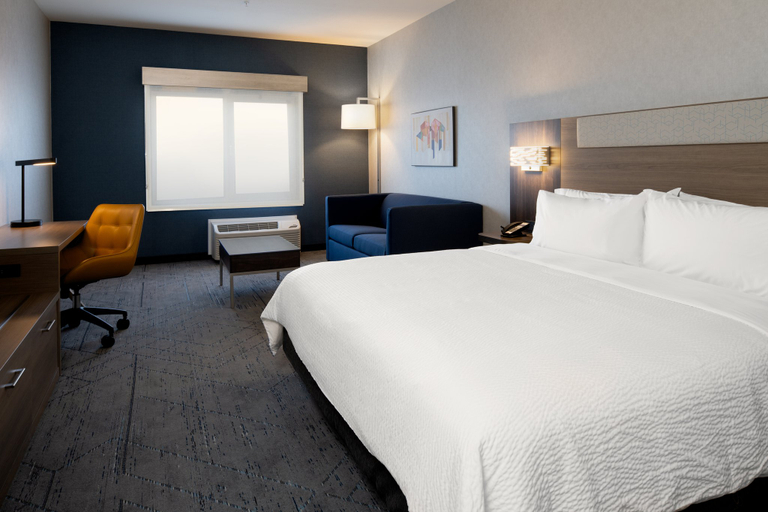 Bedroom 5, Holiday Inn Express & Suites HOLLISTER by IHG, San Benito