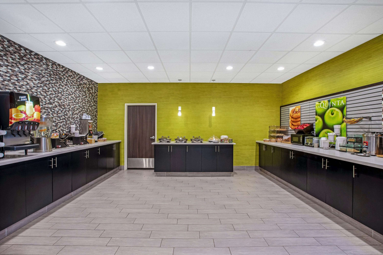 Food & Drinks 5, La Quinta Inn & Suites by Wyndham Kearney, Buffalo