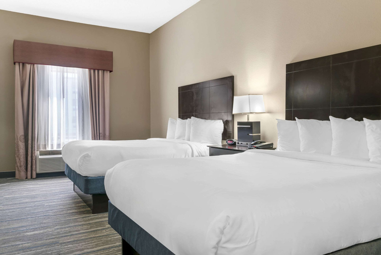 Bedroom 4, Comfort Inn & Suites Toledo North, Lucas