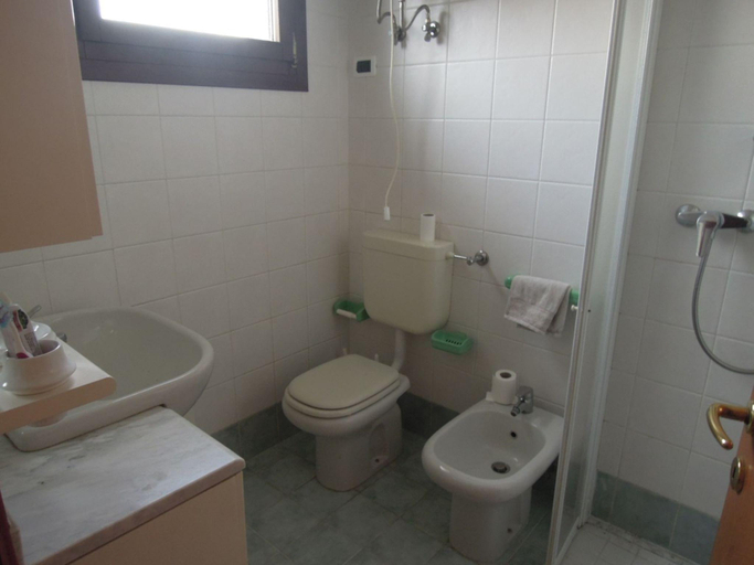 Bathroom 2, Spacious flat for 8 people with swimming pool and air conditioning, Venezia