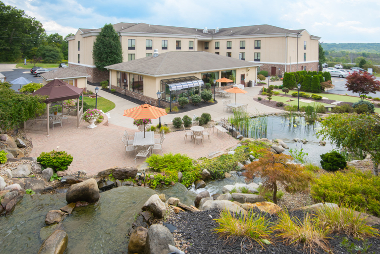 Exterior & Views 5, Holiday Inn Express & Suites SHARON-HERMITAGE by IHG, Mercer