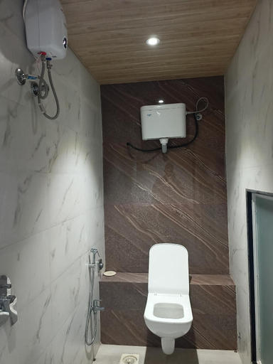 Bathroom 5, Hotel Palms Residency - Mankhurd Link Rd Chembur, Mumbai Suburban