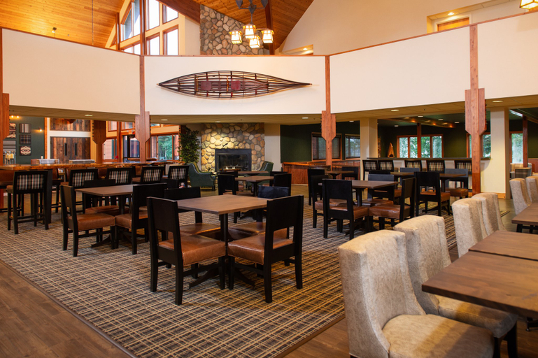 Food & Drinks 5, Holiday Inn Express & Suites HAYWARD by IHG, Sawyer