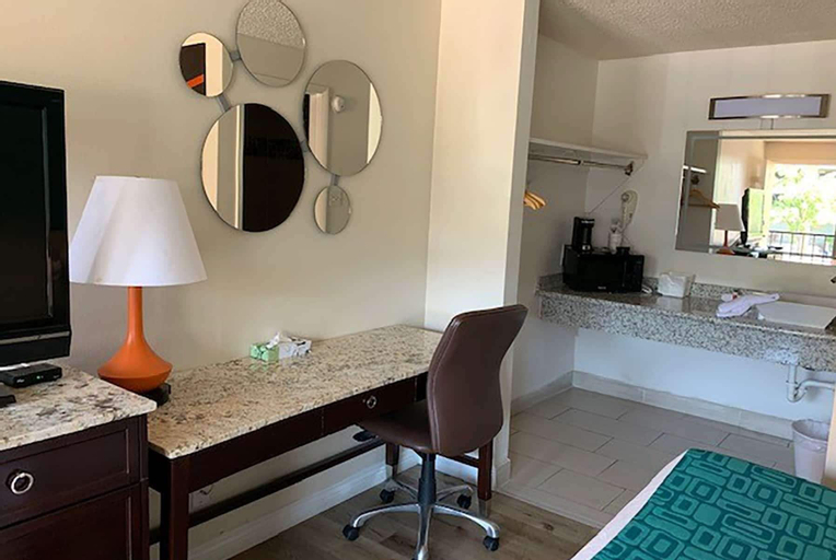 Others 5, Howard Johnson by Wyndham Reno Downtown, Washoe