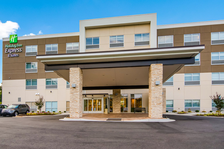 Exterior & Views 3, Holiday Inn Express & Suites ASHEBORO by IHG, Randolph