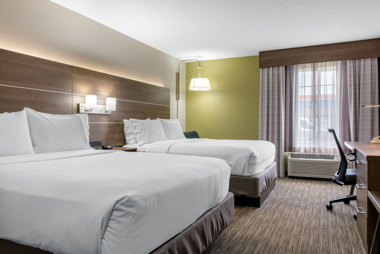 Bedroom 2, Holiday Inn Express & Suites HARRISON by IHG, Cincinnati