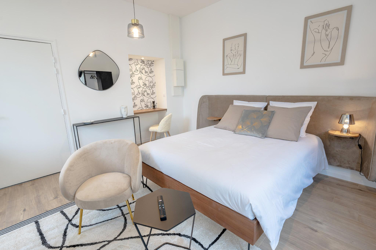 Bedroom 2, L'avant-gardiste - Appart'Hôtel Le Gatsby, Aisne