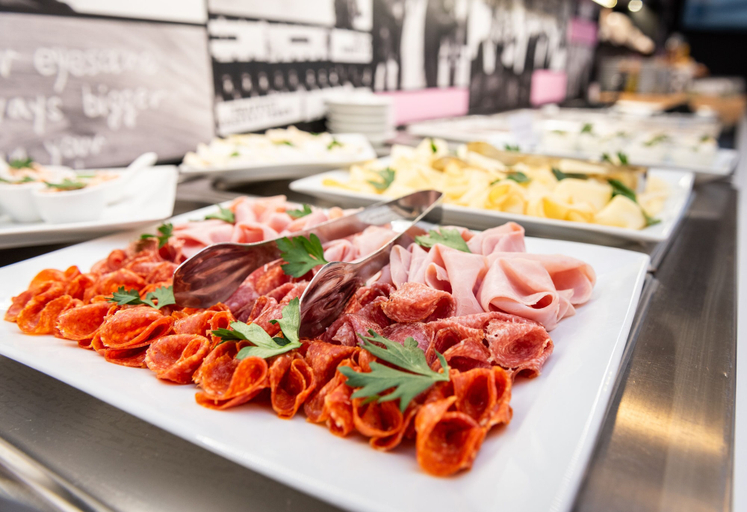 Food & Drinks 5, Hotel Troja, Praha 8