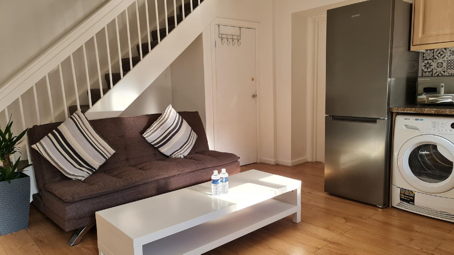 Others 5, Grace Apartments - Living Stone 1, Kent