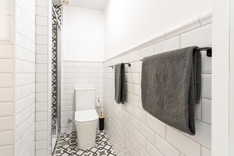 Bathroom 3, Holidays2Malaga Picassus Lofts, Málaga