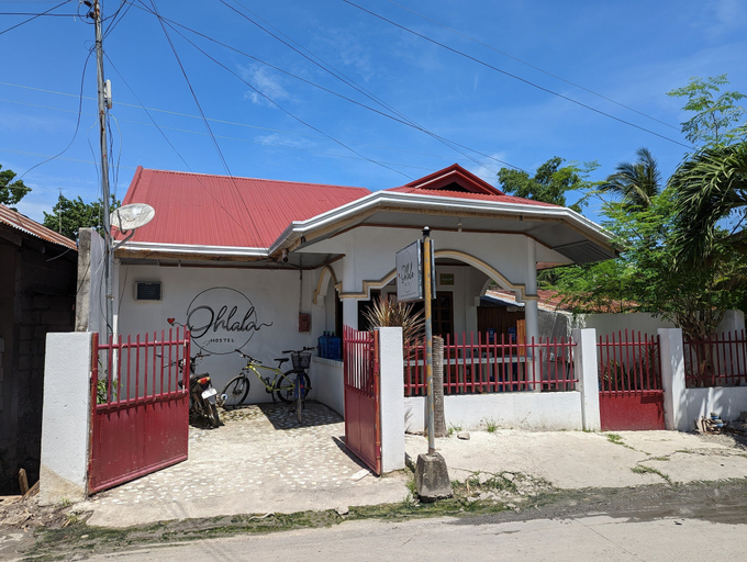 Exterior & Views 2, Ohlala Hostel, Moalboal