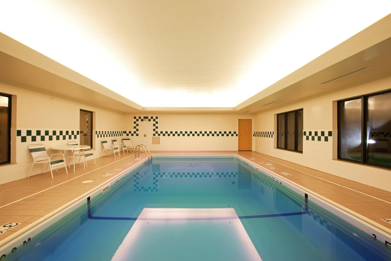 Sport & Beauty 4, Holiday Inn Express & Suites LOGANSPORT by IHG, Cass