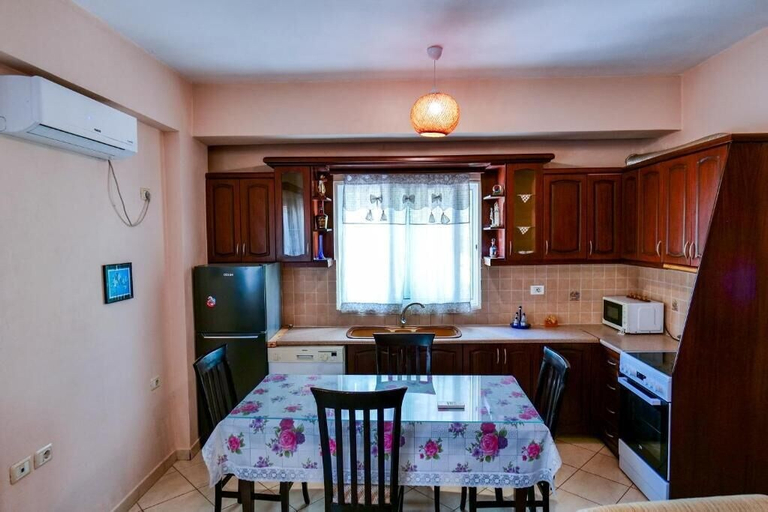 Others 5, Joyous Apartments, Sarandës