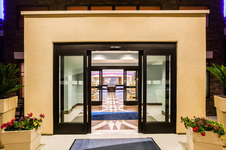Exterior & Views 4, Holiday Inn Express & Suites EUREKA by IHG, Humboldt