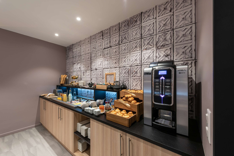 Food & Drinks 5, Campanile Annecy Centre - Gare, Haute-Savoie