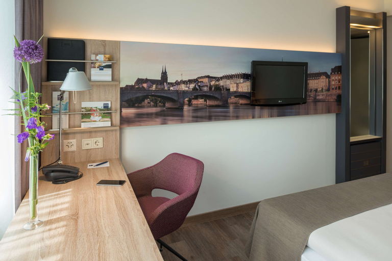 Bedroom 2, Essential by Dorint Basel City, Basel