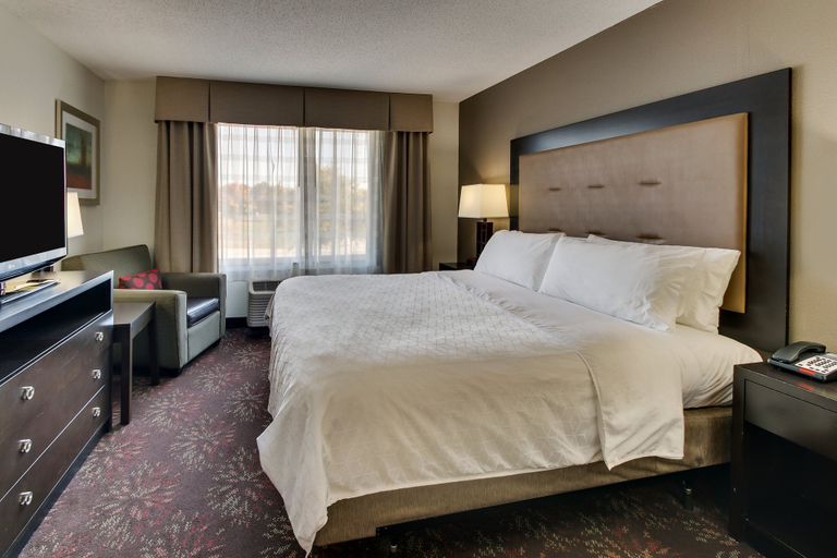 Bedroom 3, Holiday Inn Express & Suites LANCASTER-LITITZ by IHG, Lancaster