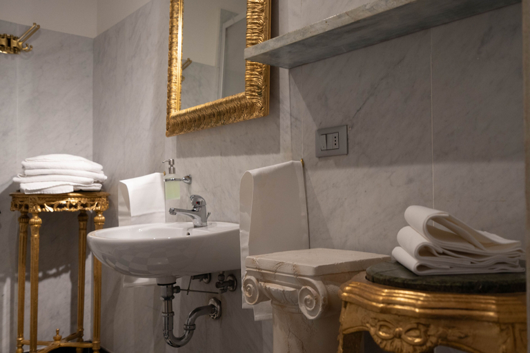 Bathroom 3, Morali Palace, Genova