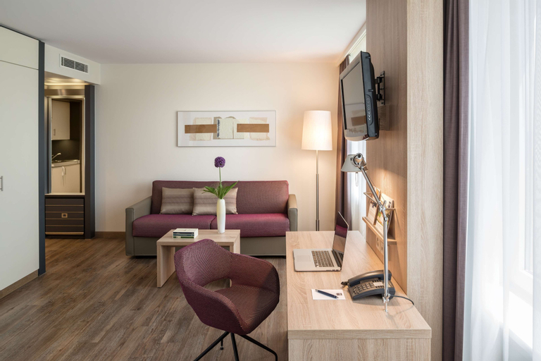 Bedroom 26