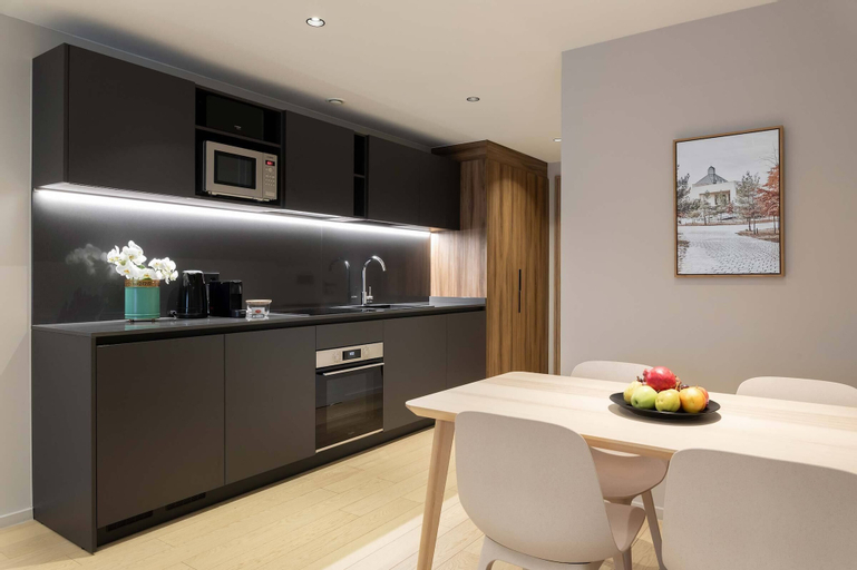 Dining Room 11