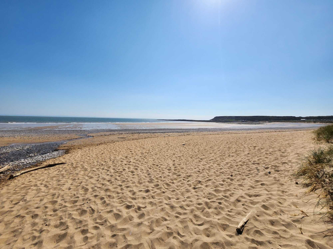 Others 5, Gower Hideaway - 3 Bed - Ocean Breeze, Swansea