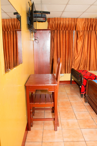 Others, Hotel Savoy 1, Guayaquil