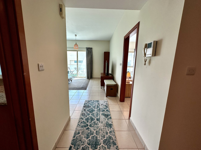 Interior 5, Lux BnB I Turia Tower I Lake & Garden View, Dubai