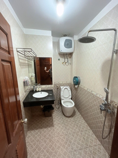 Bathroom, Nam Sơn Hotel 1, Ngô Quyền