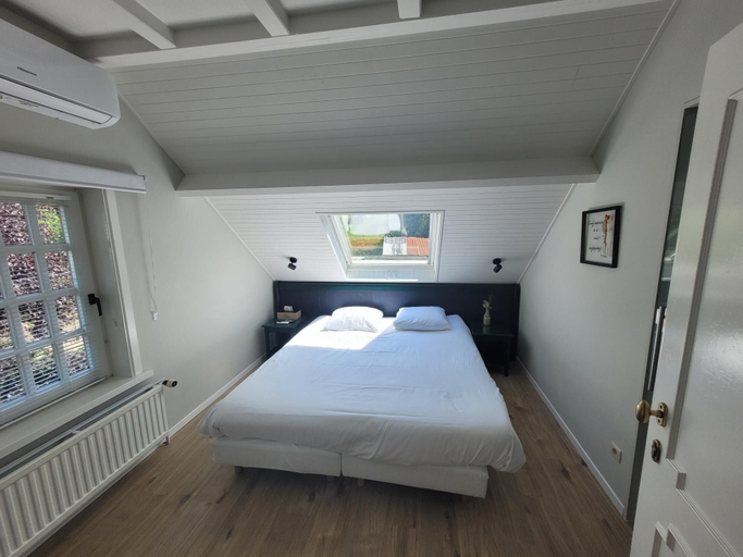 Bedroom 5, Parkhoeve, Limburg