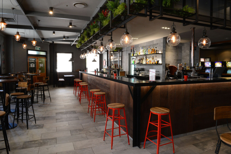 Food & Drinks 5, Beer Deluxe Albury, Albury