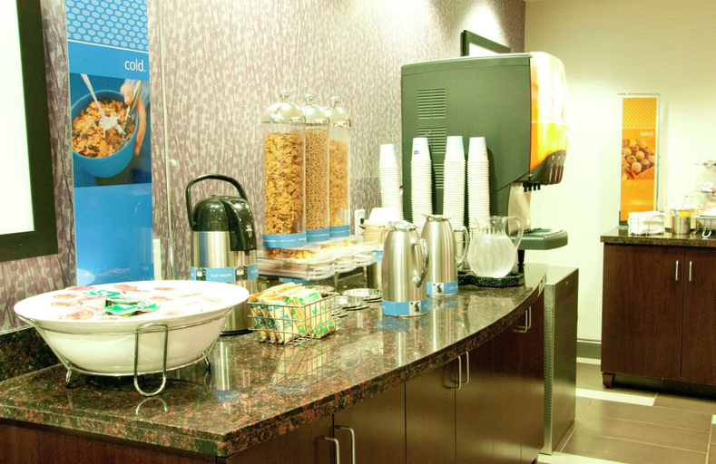 Food & Drinks 5, Hampton Inn by Hilton Leesville Fort Polk, Vernon