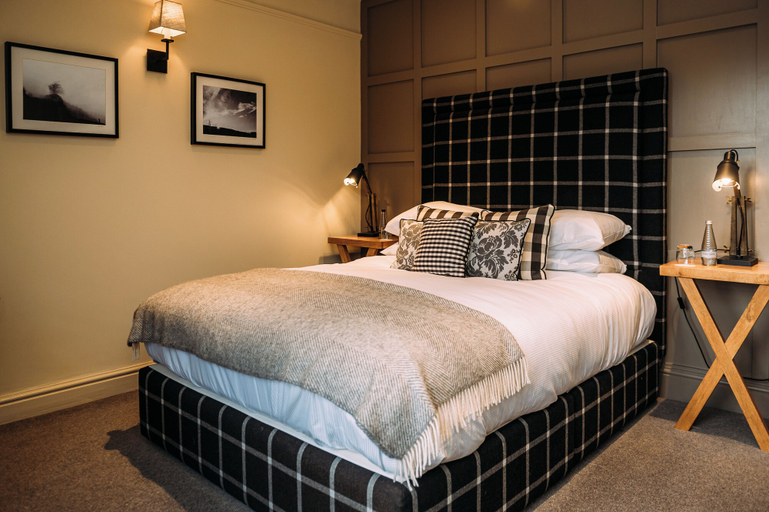 Bedroom 3, Assheton Arms, Lancashire