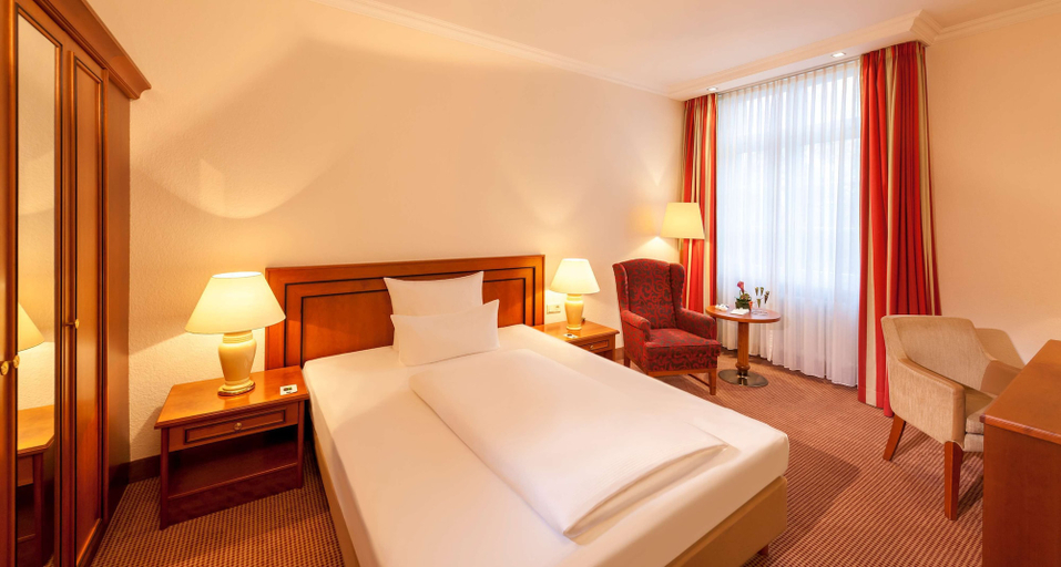 Bedroom 3, Dorint Resort & Spa Bad Brückenau, Bad Kissingen