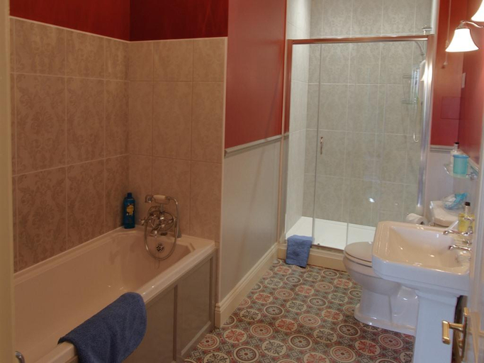 Bathroom 3, Penrose B&B, Cornwall