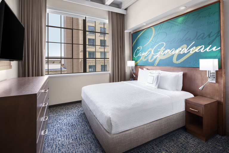 Bedroom 3, Courtyard by Marriott Cape Girardeau Downtown, Cape Girardeau