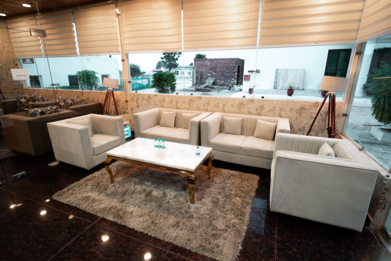 Public Area, Shivjot Farms And Resort, Panchkula
