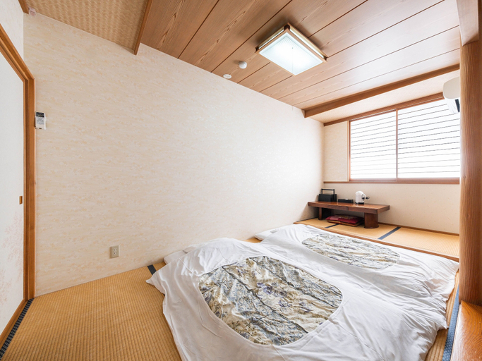Bedroom 4, Fuji Sakura Onsen Ryokan, Fuefuki