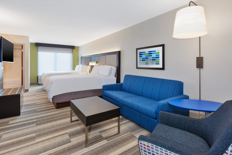 Bedroom 3, Holiday Inn Express & Suites BLACKSBURG - UNIVERSITY AREA by IHG, Montgomery