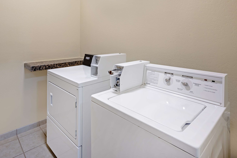 Bathroom 4, Best Western Plus Guymon Hotel & Suites, Texas
