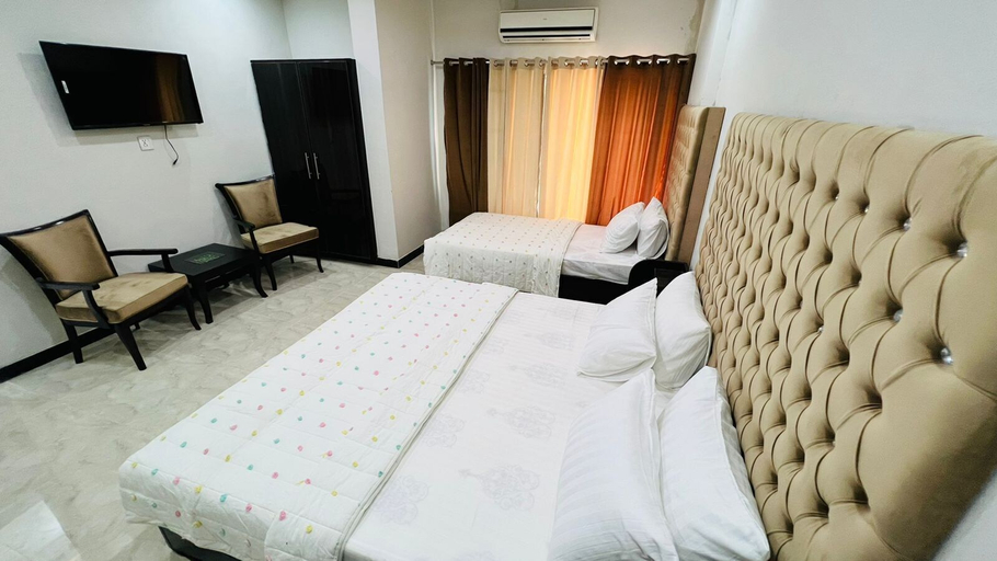 Bedroom 3, Hotel 11, Islamabad