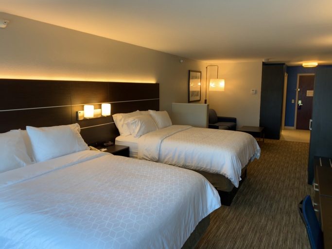 Bedroom 4, Holiday Inn Express & Suites EXMORE - EASTERN SHORE by IHG, Northampton