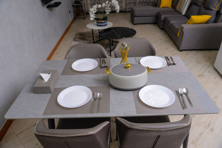 Others 5, Malaikanzi Suites, Busiiro