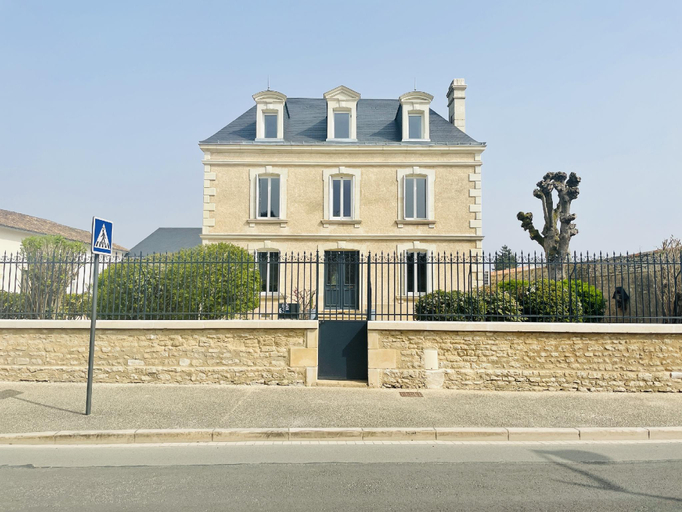 Others 3, La Maison de Martha, Vienne