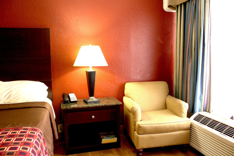 Others 5, Polynesian Inn, Osceola
