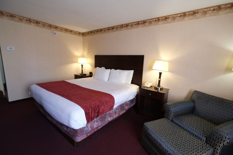 Bedroom 3, Fireside Inn & Suites Portland, Cumberland
