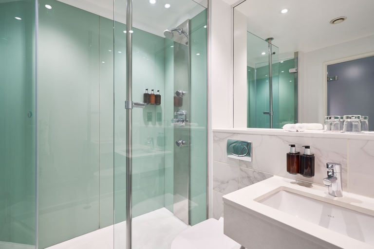 Bathroom 5, The Cumberland, London, London