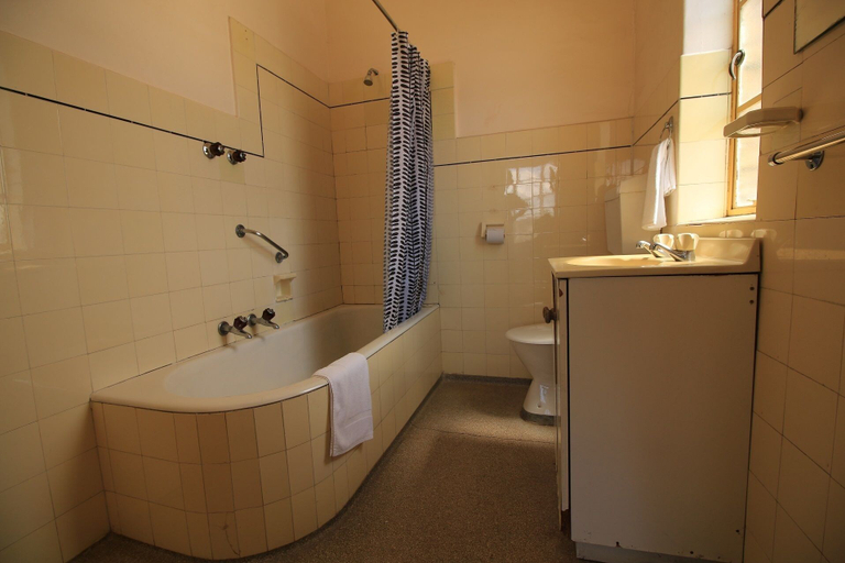 Bathroom 3, Beer Deluxe Albury, Albury
