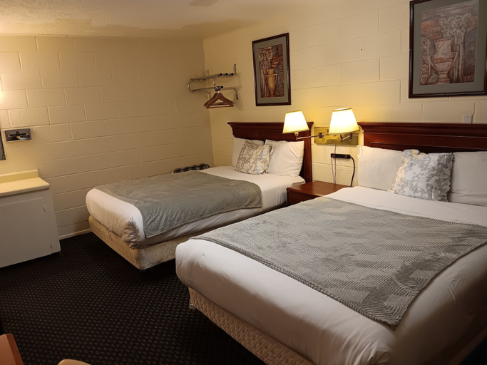 Bedroom 5, Travel Inn La Junta, Otero