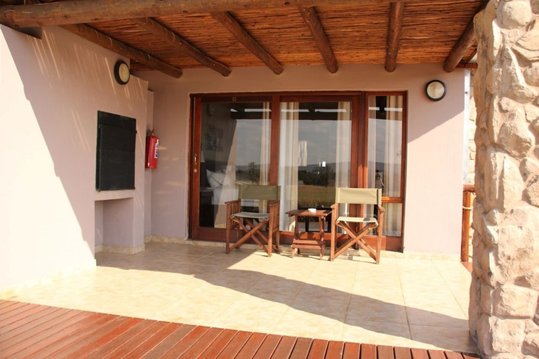 Exterior & Views 2, 7th Hole Golf Lodge, Waterberg