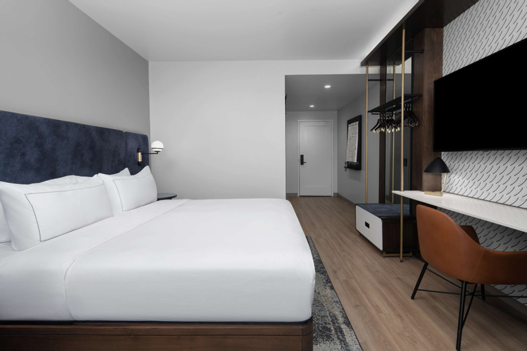 Bedroom 23